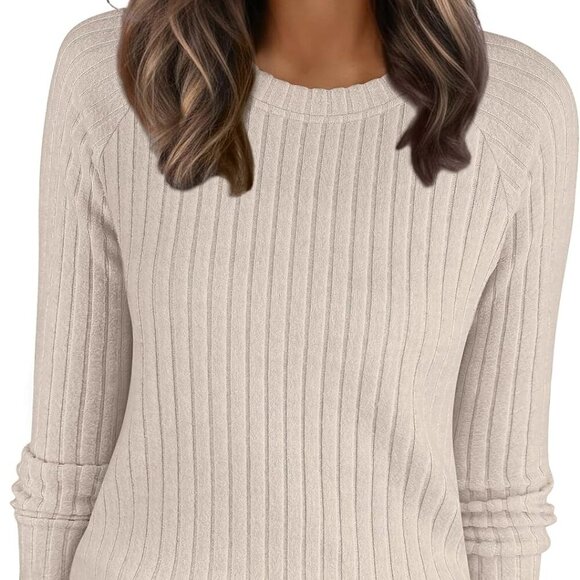 Tops - Casual Loose Fit Women's Long Sleeve Top - Lightweight Tunic for Every Occasion